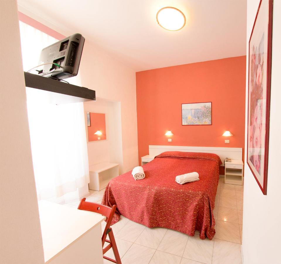 Hotel Regina Lido di Camaiore Exteriör bild