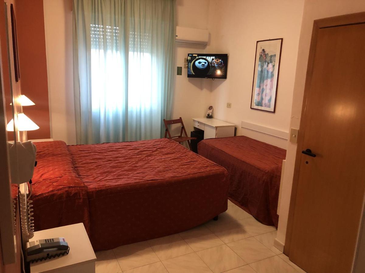 Hotel Regina Lido di Camaiore Exteriör bild