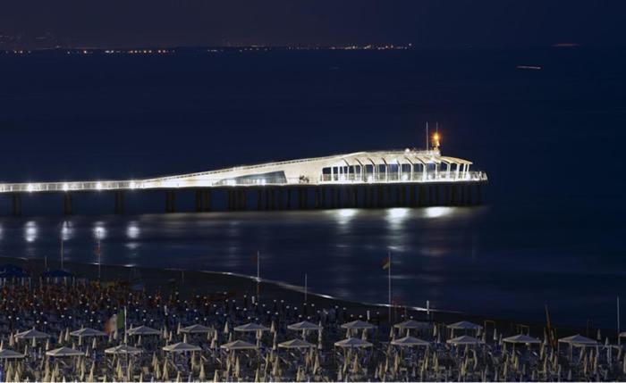 Hotel Regina Lido di Camaiore Exteriör bild