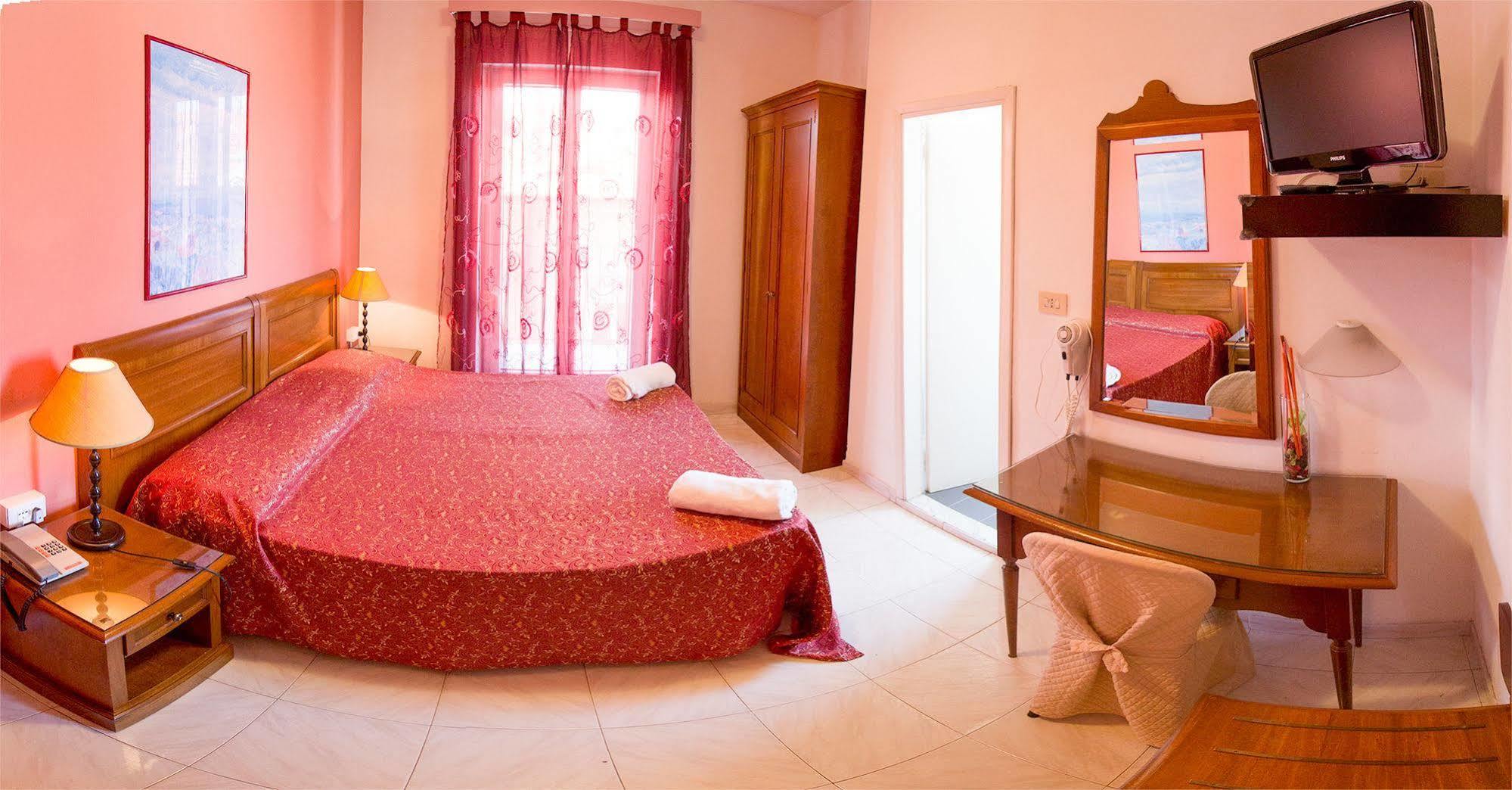 Hotel Regina Lido di Camaiore Exteriör bild